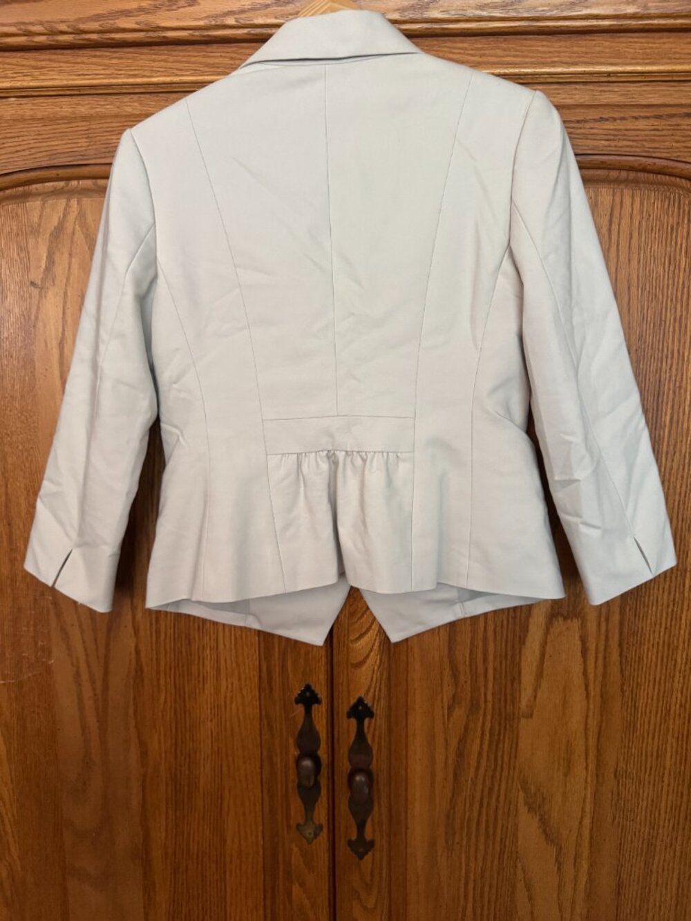 Express Women's Cream Colored Blazer image 2